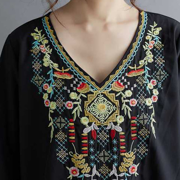 Buddha Stones Ethnic Style Floral Embroidery V-Neck Three Quarter Sleeve T-shirt Tee Women's T-Shirts BS 4