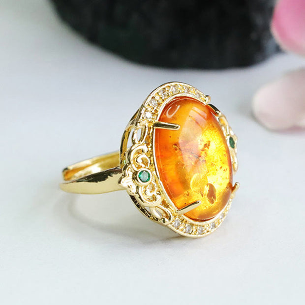 Buddha Stones Amber Flower Pigeon Egg Focus Ring