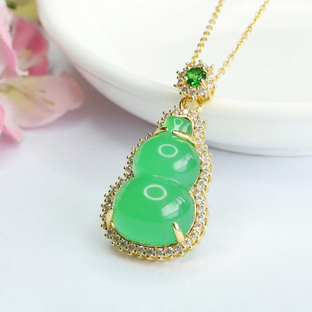 Buddha Stones Green Chalcedony Gourd Pendant