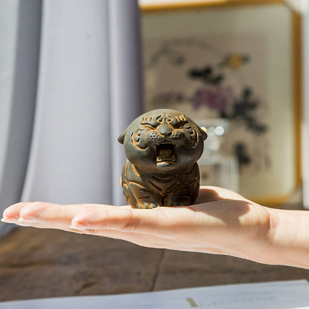 Buddha Stones Mini Cute Tiger Iron Powder Rust Cast Resin Statue Home Decoration Decorations BS 10