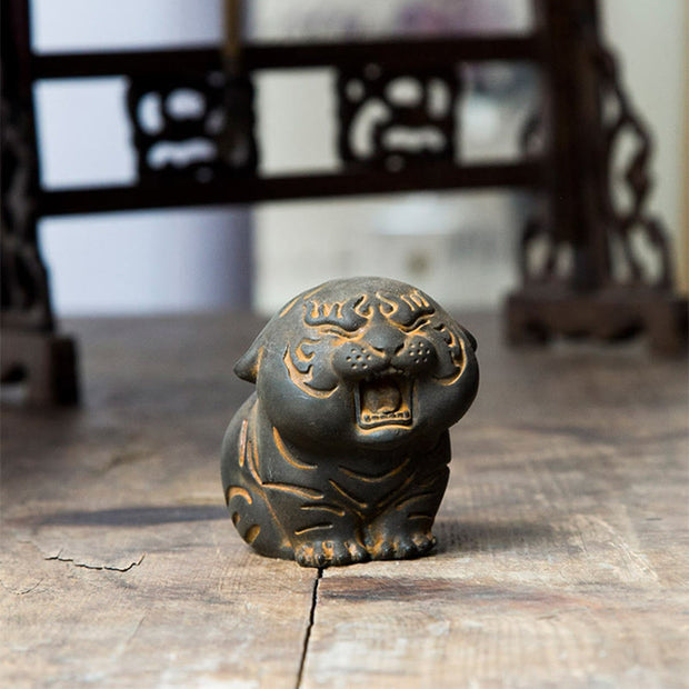 Buddha Stones Mini Cute Tiger Iron Powder Rust Cast Resin Statue Home Decoration Decorations BS 9