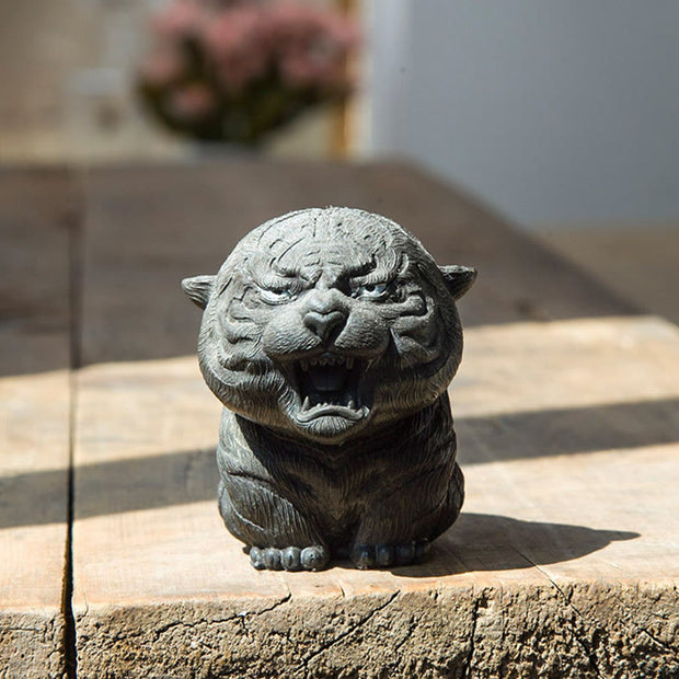 Buddha Stones Handmade Mini Roaring Tiger Iron Powder Rust Cast Resin Statue Home Decoration Decorations BS 15