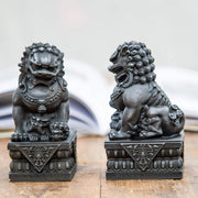 Buddha Stones Handmade Lion Fu Foo Dogs Iron Powder Rust Cast Resin Statue Ward Off Evil Protection Home Decoration Decorations BS 21