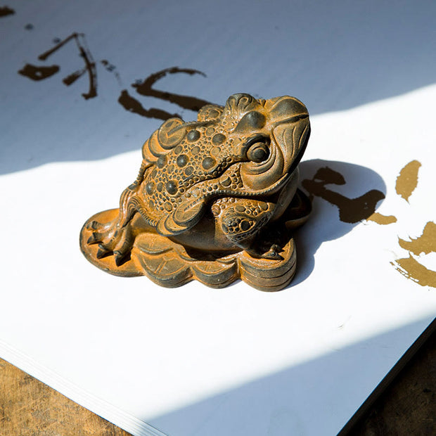 Buddha Stones Handmade Feng Shui Frog Toad Copper Coins Iron Powder Rust Cast Resin Statue Home Decoration