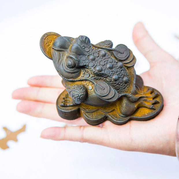 Buddha Stones Handmade Feng Shui Frog Toad Copper Coins Iron Powder Rust Cast Resin Statue Home Decoration