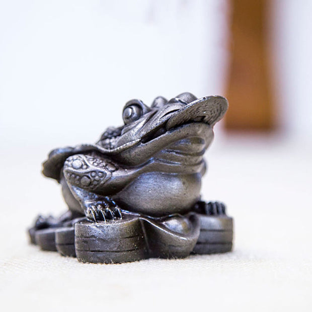 Buddha Stones Handmade Feng Shui Frog Toad Copper Coins Iron Powder Rust Cast Resin Statue Home Decoration Decorations BS 26