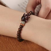 Buddha Stones Green Sandalwood Gold Sandalwood Cute Rabbit Positive Bracelet