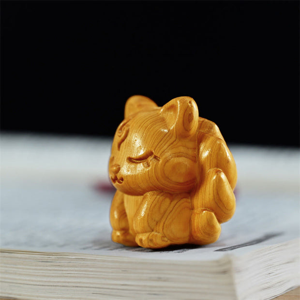 Buddha Stones Mini Thuja Sutchuenensis Wood Nine Tailed Fox Statue Optimistic Decoration