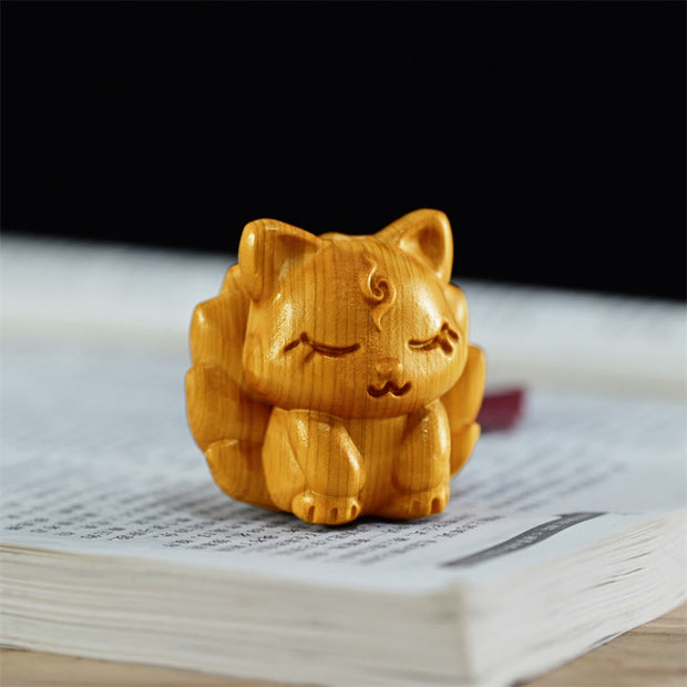 Buddha Stones Mini Thuja Sutchuenensis Wood Nine Tailed Fox Statue Optimistic Decoration