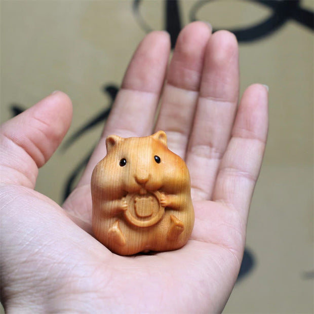 Buddha Stones Mini Thuja Sutchuenensis Wood Cookie Hamster Mouse Statue Optimistic Decoration