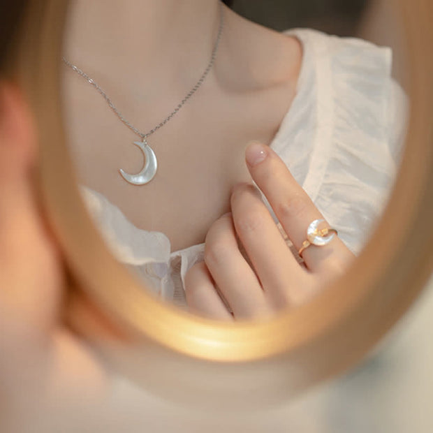 Buddha Stones Natural Tridacna Stone Moon 14K Gold Blessing Ring - image 8