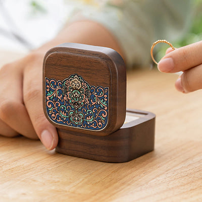 Buddha Stones Retro Handmade Black Walnut Wood Ring Jewelry Storage Box Leaf Wooden Gift Box