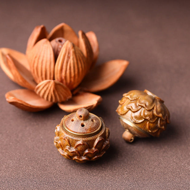 Buddha Stones Green Sandalwood Lotus Flower Engraved Peace Sachet Accessory Decoration